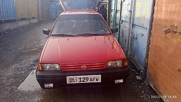 Nissan Sunny: 1989 г., 1.4 л, Механика, Бензин, Хэтчбэк