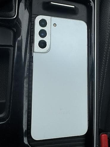обс: Samsung Galaxy S22 Plus, 128 ГБ, цвет - Серебристый — 2