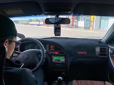 Унаа сатуу: Hyundai Avante: 2002 г., 0.5 л, Кол менен иштөөчү, Бензин, Седан — 3