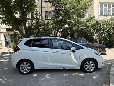 Honda Fit: 2014 г., 1.5 л, Вариатор, Бензин, Хэтчбэк at lalafo.kg Honda Fit: 2014 г., 1.5 л, Вариатор, Бензин, Хэтчбэк