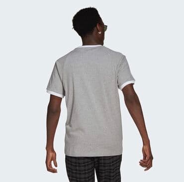 Футболкалар: Adidas originals. Облегающая хлопковая футболка с легендарными тремя — 3