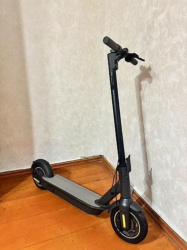 Спорт и хобби: Электросамокат, Ninebot, Б/у — 1