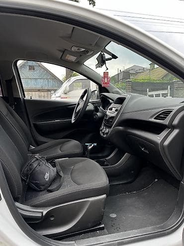 Продажа авто: Chevrolet Spark: 2019 г., Автомат, Бензин, Хэтчбэк — 8