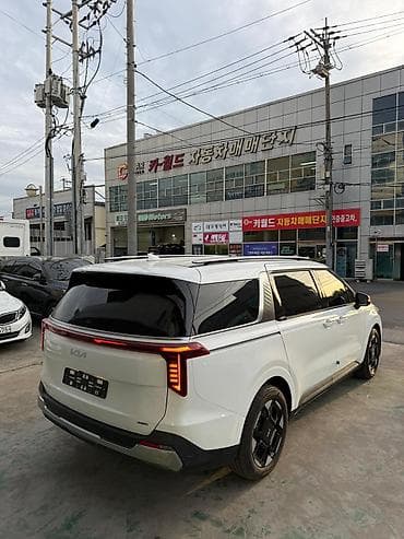 2025: Kia Carnival: 2025 г., 1.6 л, Автомат, Гибрид, Минивэн — 8