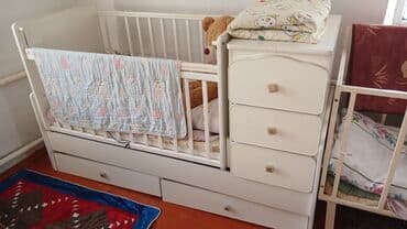Манеж-кровать, Б/у, С комодом, Дерево