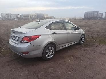 forester sf: Hyundai Solaris: 2013 г., 1.6 л, Механика, Бензин, Седан — 1
