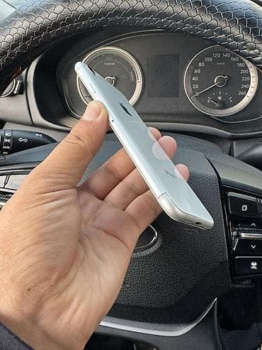 apple 6s: IPhone 8, Б/у, 256 ГБ, Серебристый, Защитное стекло, Чехол, 99 % — 3