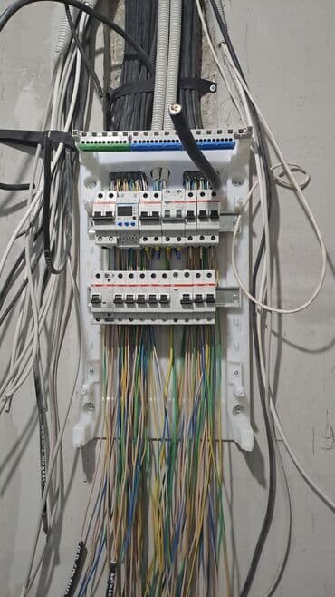 служба открытия замков дверей мастер: Электрик | Монтаж розеток, Установка коробок, Установка распределительных коробок Больше 6 лет опыта — 1