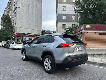 e2 byd: Toyota RAV4: 2021 г., 2.5 л, Автомат, Гибрид, Кроссовер — 4