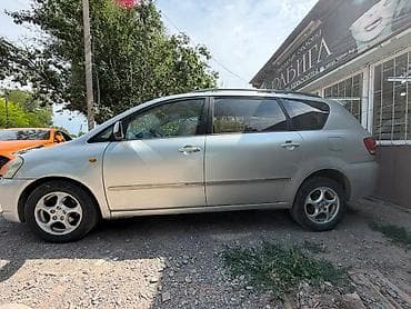 редуктор раф4: Toyota Avensis Verso: 2002 г., 2 л, Механика, Бензин, Минивэн — 3