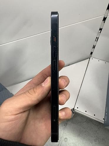 apple 13: IPhone 13, 128 ГБ, Midnight, 82 % — 1
