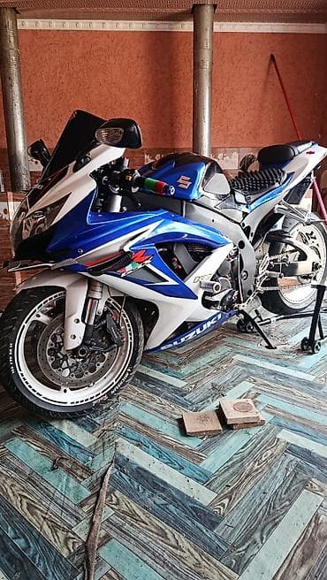 кабина мото: Спортбайк Suzuki, 600 куб. см, Бензин, Взрослый, Б/у — 6