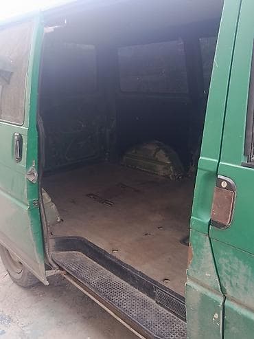 Volkswagen Transporter: 1992 г., 2.4 л, Механика, Дизель, Минивэн — 6