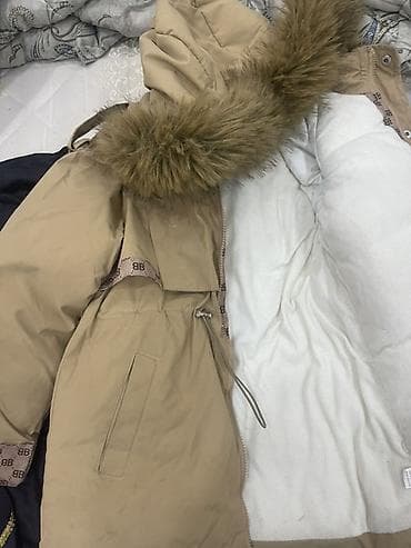 купить эко шубу: Зимняя парка бежевого цвета на девочку 7 лет.Носили мало — 2
