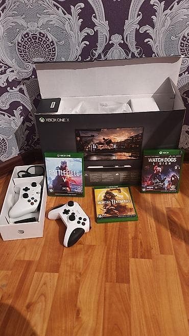 Видеоигры и приставки: Xbox One X (белая версия) с коробкой и комплектом аксессуаров — 2