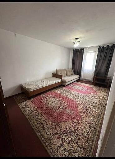 5: 1 комната, 35 м², 10 мкр 104 серия, 5 этаж, Старый ремонт — 1