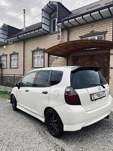 mitsubishi mini: Honda Fit: 2003 г., 1.5 л, Автомат, Бензин, Хэтчбэк — 3