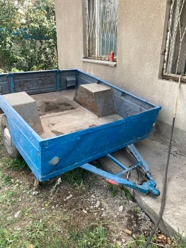 трейлер дом на колесах: Одноосный прицеп легковой, металлический. - Цвет: синий. - Подвеска — 3