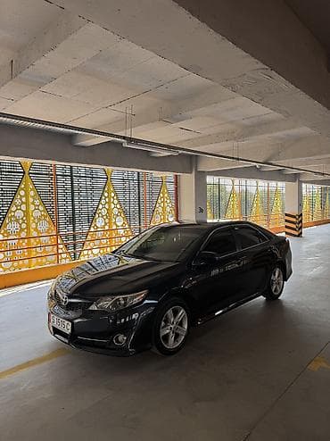 Toyota Camry: 2014 г., 2.5 л — 7