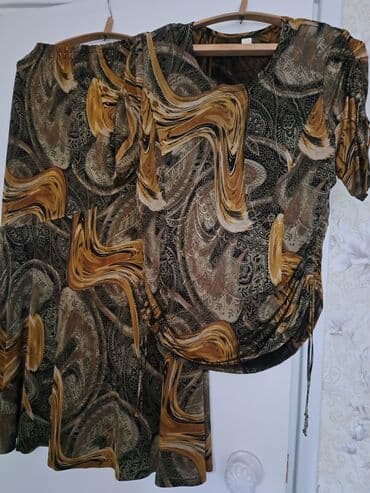 спортивные костюмы женские больших размеров: Костюм шефом р-р52-54,костюм трикотаж р-р 48-50, костюмы драп — 2