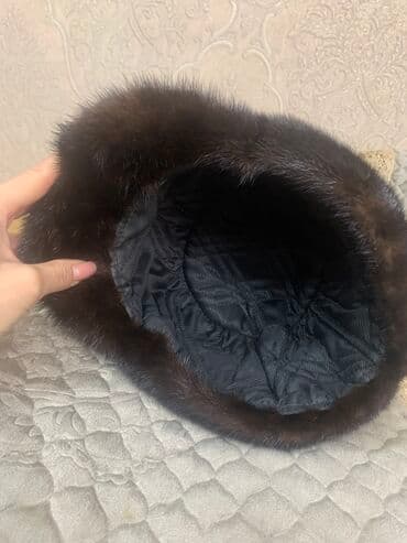 брендовые вещи оригинал: Норковая шапка в отличном состоянии, коричневого цвета. Тёплая — 3