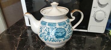 Продам Новый Советский Чайник Фарфоровый 1,5 литровый. Не использовали at lalafo.kg Продам Новый Советский Чайник Фарфоровый 1,5 литровый. Не использовали