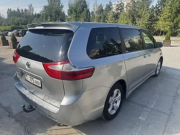 2020: Toyota Sienna: 2020 г., 3.5 л, Автомат, Бензин, Минивэн — 3