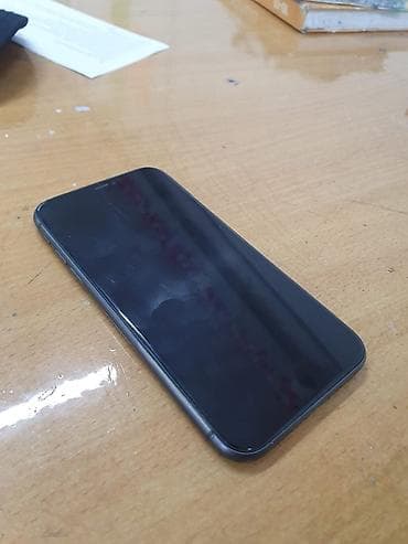 телефон самсунг с: IPhone 11, Б/у, 128 ГБ, Black Titanium, Чехол — 2