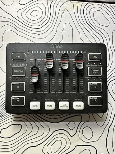 Башка аудиотехника: Продаю комплект: Микрофон, Микшер и Пантограф Микрофон - fifine AM8T — 3