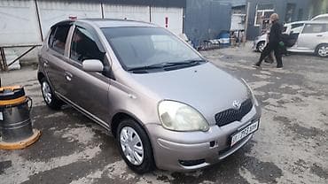 Toyota: Toyota Yaris: 2004 г., 1.3 л, Механика, Бензин, Хэтчбэк — 2