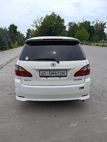 гак айон с: Toyota Ipsum: 2004 г., 2.4 л, Автомат, Бензин, Минивэн — 5