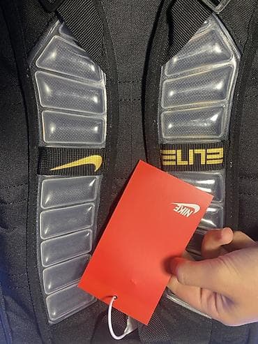 nike tech flece: Рюкзак Nike Elite черного цвета с желтыми акцентами. Модель — 3
