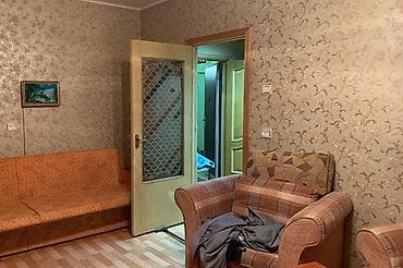 часовые номера: 4 комнаты, 86 м², 104 серия, 3 этаж, Старый ремонт — 1