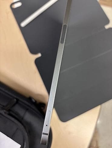 Мониторлор: Планшет, Apple, эс тутум 64 ГБ, 10" - 11", 4G (LTE), Колдонулган, Классикалык түсү - Кара — 2