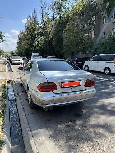Mercedes-Benz CLK-Class: 2000 г., 2 л, Автомат, Бензин, Купе — 5
