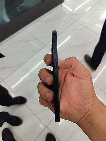 IPhone 15 Pro, цвет: чёрный (Titanium Black) - Экран: 6.1", OLED