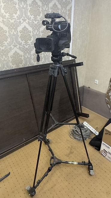 свет для видеосьемки: Профессиональный комплект для видеосъёмки Sony Состав: - Плечевая — 3