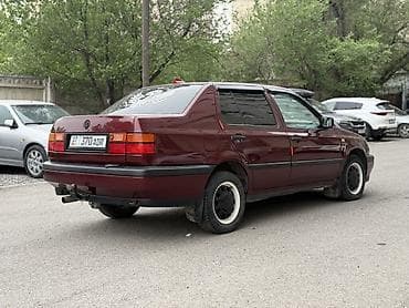 авто венто: Volkswagen Vento: 1993 г., 1.8 л, Ручные, Бензин, Седан — 3