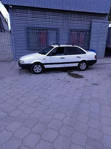 пасса: Volkswagen Passat: 1991 г., Седан — 1