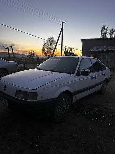 машина алам: Volkswagen Passat: 1989 г., 1.8 л, Механика, Бензин, Седан — 2