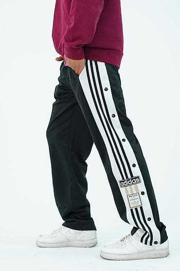 джинсы килоты: Спортивные штаны adidas с кнопками по бокам. Сэкон-Хенд — 5