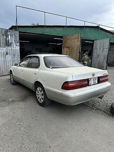 б в: Toyota Windom: 1995 г., 2.5 л, Автомат, Бензин, Седан — 3