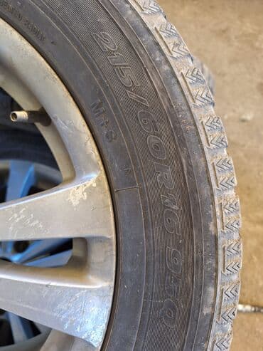 катушка на пассат: Дөңгөлөктөр монтажда 215 / 60 / R 16, Кыш, Колдонулган, Комплект, Жеңил унаалар, Куйма, тешиктери - 5 — 2
