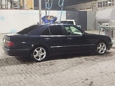 садоры: Mercedes-Benz E-Class: 1999 г., 3.2 л, Автомат, Бензин, Седан — 4