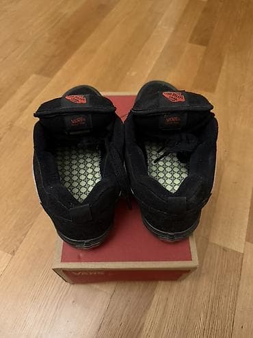 Личные вещи: Мужские кроссовки, 41, Vans, Б/у, цвет - Черный, Самовывоз — 2