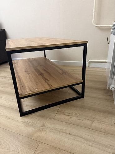 Журнальный стол в стиле лофт - Форма: прямоугольный - Конструкция: 2