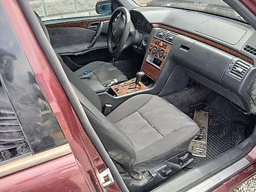 initial d: Mercedes-Benz E-Class W210 E320 (седан), вишнёвый . 2000года без — 6