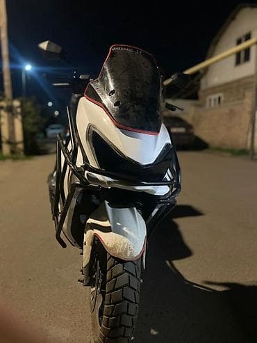 Макси-скутер Yamaha, 150 куб. см, Бензин, Б/у — 1