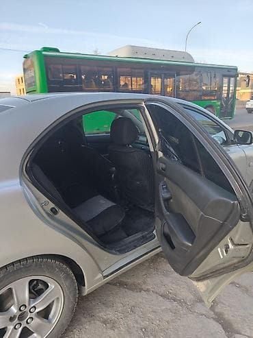 rav4 2010: Toyota Avensis: 2003 г., 1.8 л, Автомат, Бензин, Хэтчбэк — 3