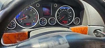 машина кабан: Volkswagen Touareg: 2004 г., 3.2 л, Типтроник, Газ, Внедорожник — 1